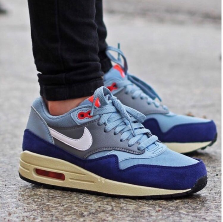 ★[230~245](정품) 나이키 우먼스 에어맥스--1