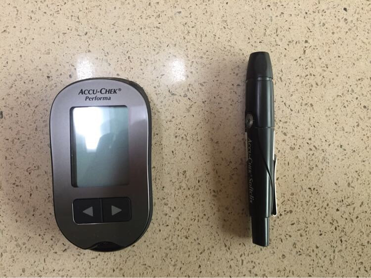 아큐~첵 퍼포마 혈당측정기 (2016년 7월 상품--3