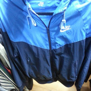 나이키윈드러너바람막이