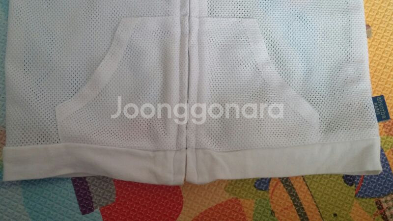 압소바 바람막이 팝니다.--4