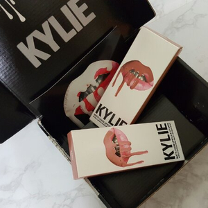 [새상품] 카일리 립키트 KYLIE COSMETI