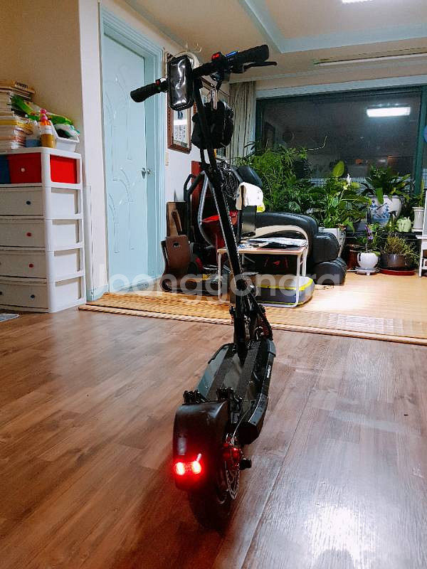 전동킥보드 유로휠 600r 후속모델 800r두개중--4