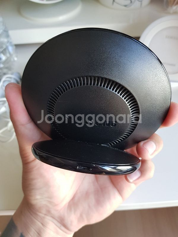 삼성 무선고속충전기--1