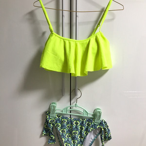 비키니 M SIZE 8000원