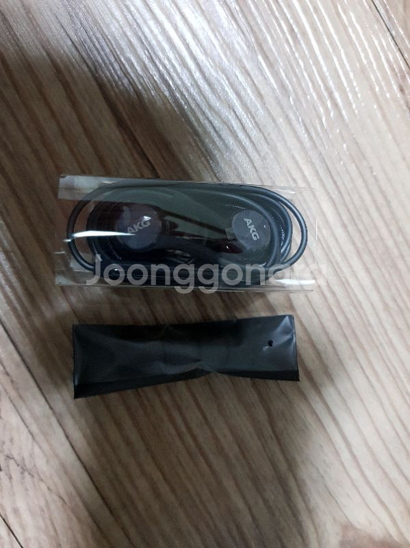 s8 번들이어폰밎보조베터리용량4천 두개묶어서택포 --1