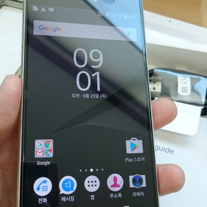 엑스페리아 Z3 PLUS (Z4) 크롬아쿠아 버전