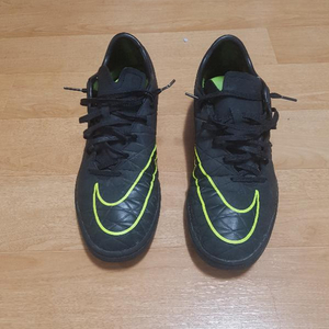 나이키 하이퍼베놈 펠론ll TF 풋살화 270MM