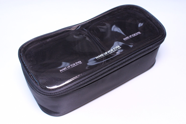 매이크업포에버 파우치 판매해요 ~--1