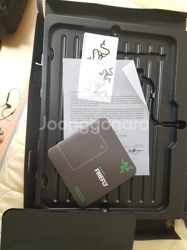 마우스패드 레이저 파이어플라이 판매 3만--1