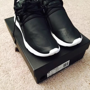 Adidas Y-3 QASA Runner QR b