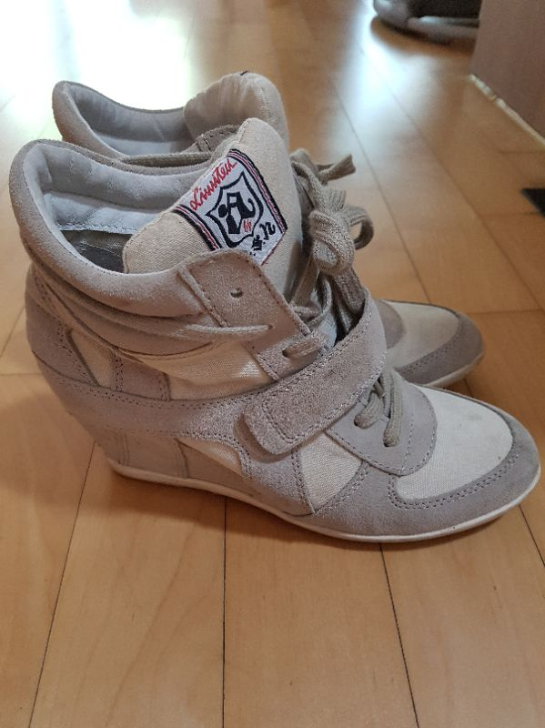 아쉬 38사이즈 운동화--1