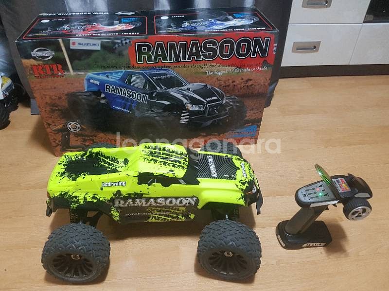 1:8? 1:10? 트럭 RC카 판매합니다.--0