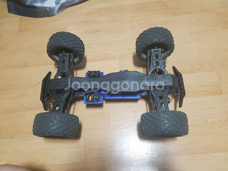 1:8? 1:10? 트럭 RC카 판매합니다.--4