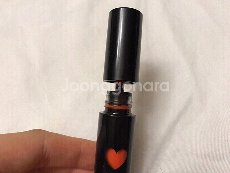 아리따움 컬러라이브 틴트 팝니다!--2