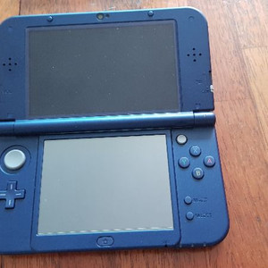 뉴 닌텐도 3DS XL 레드/블루색상 판매합니다.