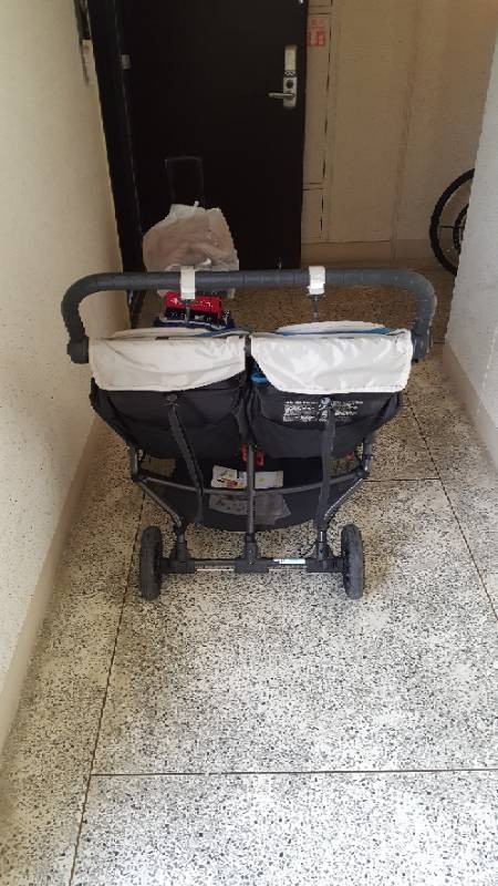 쌍둥이유모차--2