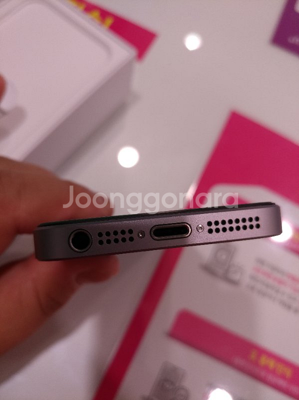 아이폰SE스페이스그레이128GB--4
