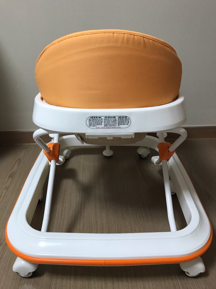 콤비 보행기 (무소음 국민보행기)--2