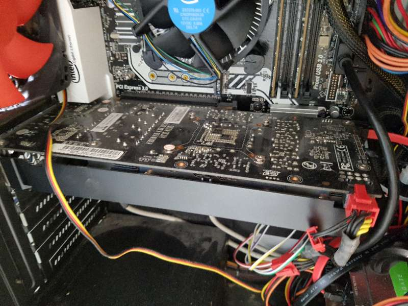 이엠텍 제논 1060 3gb storm dualx 이미지