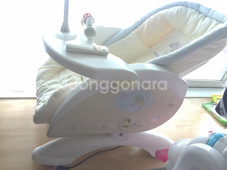 파코라반베이비 흔들침대--0