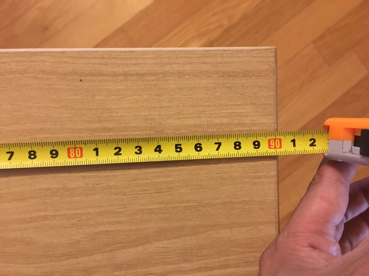 아담한 책상 팔아요~^^ 침대에 걸터앉고 쓰기 좋--4