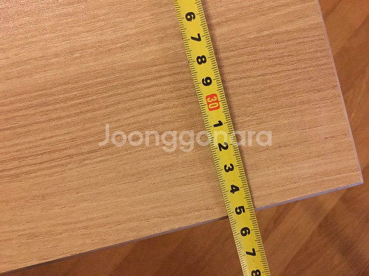아담한 책상 팔아요~^^ 침대에 걸터앉고 쓰기 좋--5