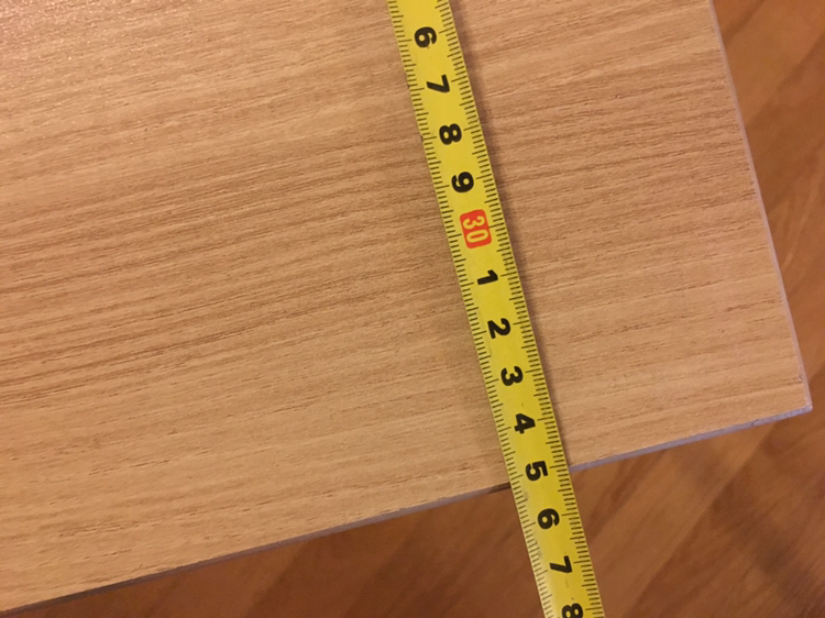 아담한 책상 팔아요~^^ 침대에 걸터앉고 쓰기 좋--5