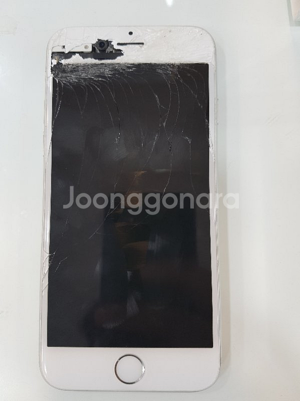 아이폰6 실버 16 액정파손--0
