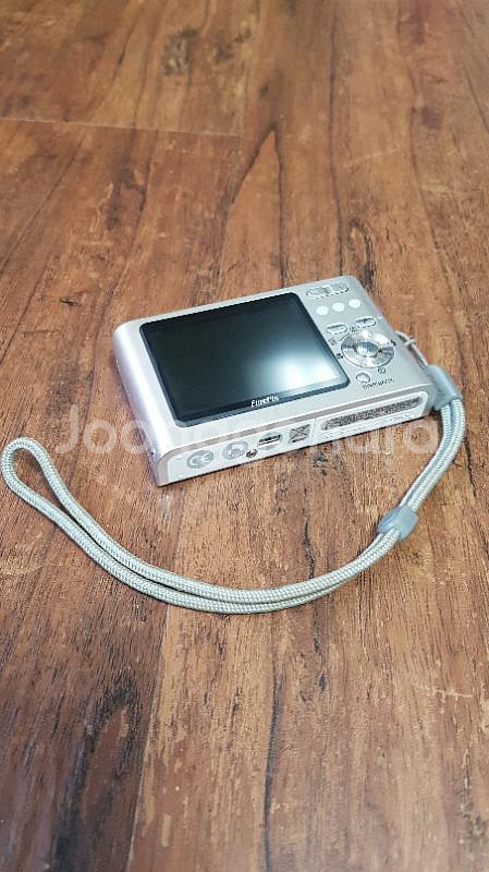 디지털카메라 finepix z2팔아요~--1