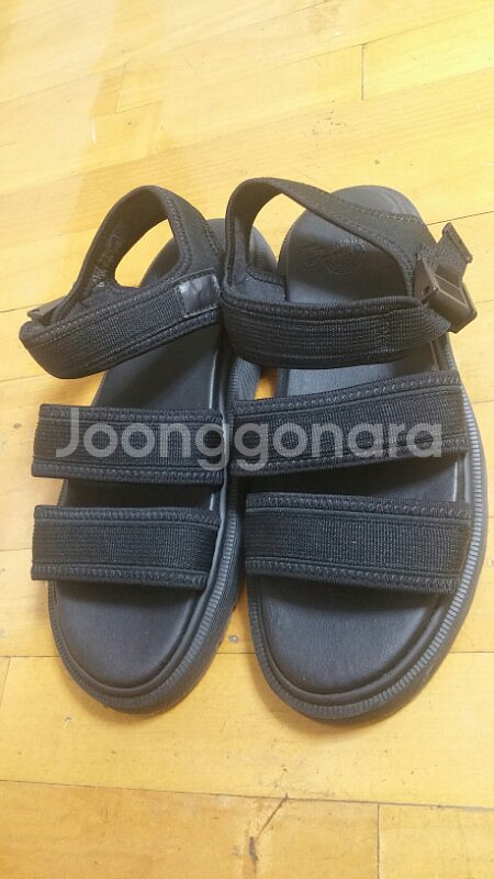 닥터마틴 그리폰 샌달--0