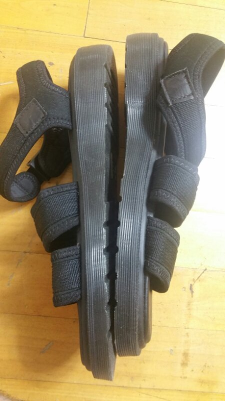 닥터마틴 그리폰 샌달 이미지