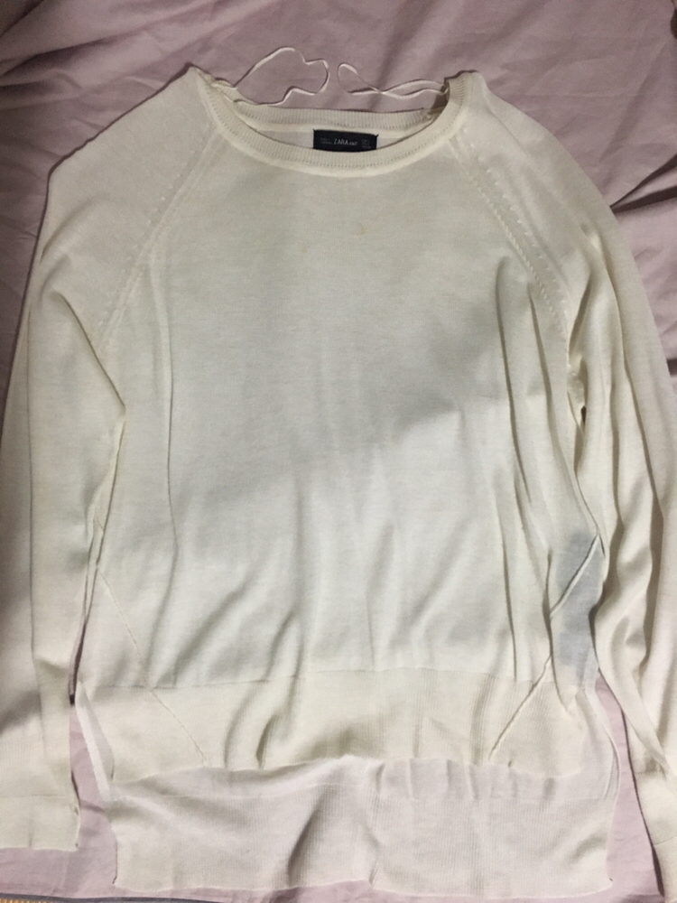 자라 (ZARA) 사이드 슬릿 얇은 니트 (유명템--1