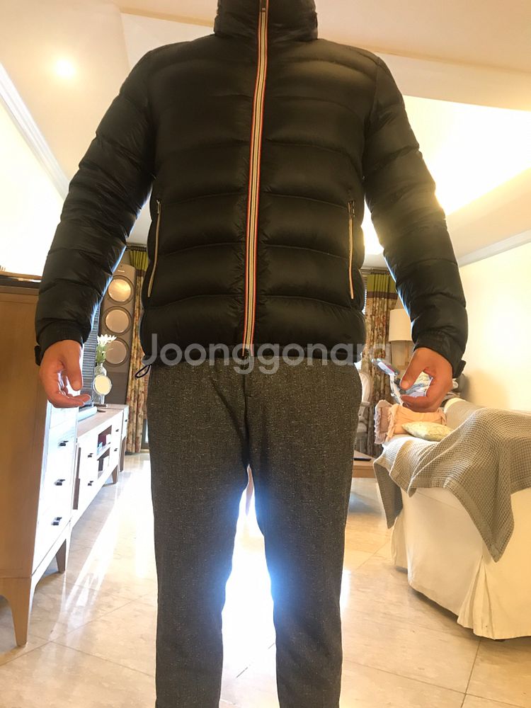 몽클레어 패딩점퍼 (정품)--3