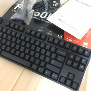 레오폴드 750R 청축 블랙 정각팝니다.