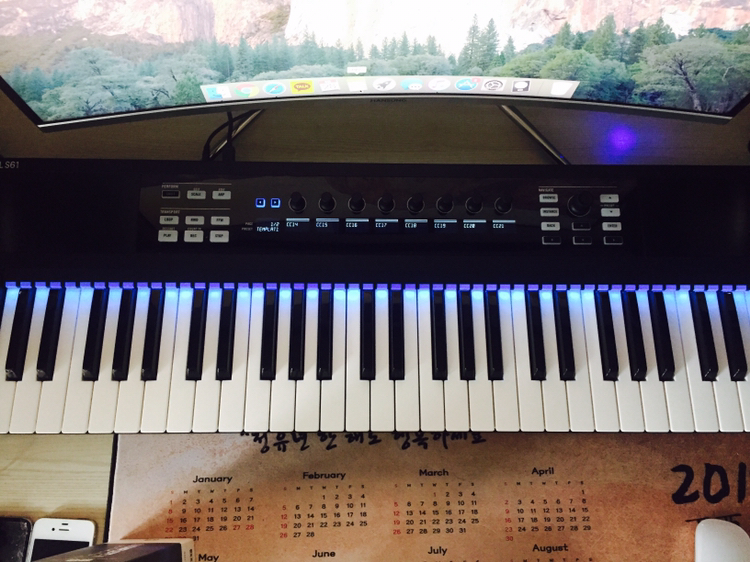 Komplete kontrol 61마스터건반+Ko--0