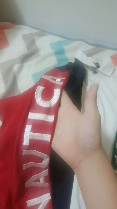 노티카 컬러블럭 자수 빅로고 럭비티 이미지