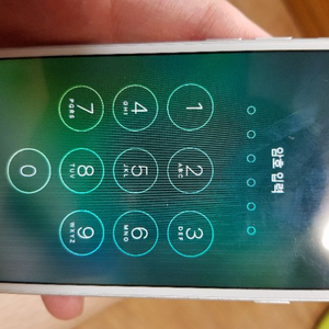 아이폰6 32기가 실버 팝니다.