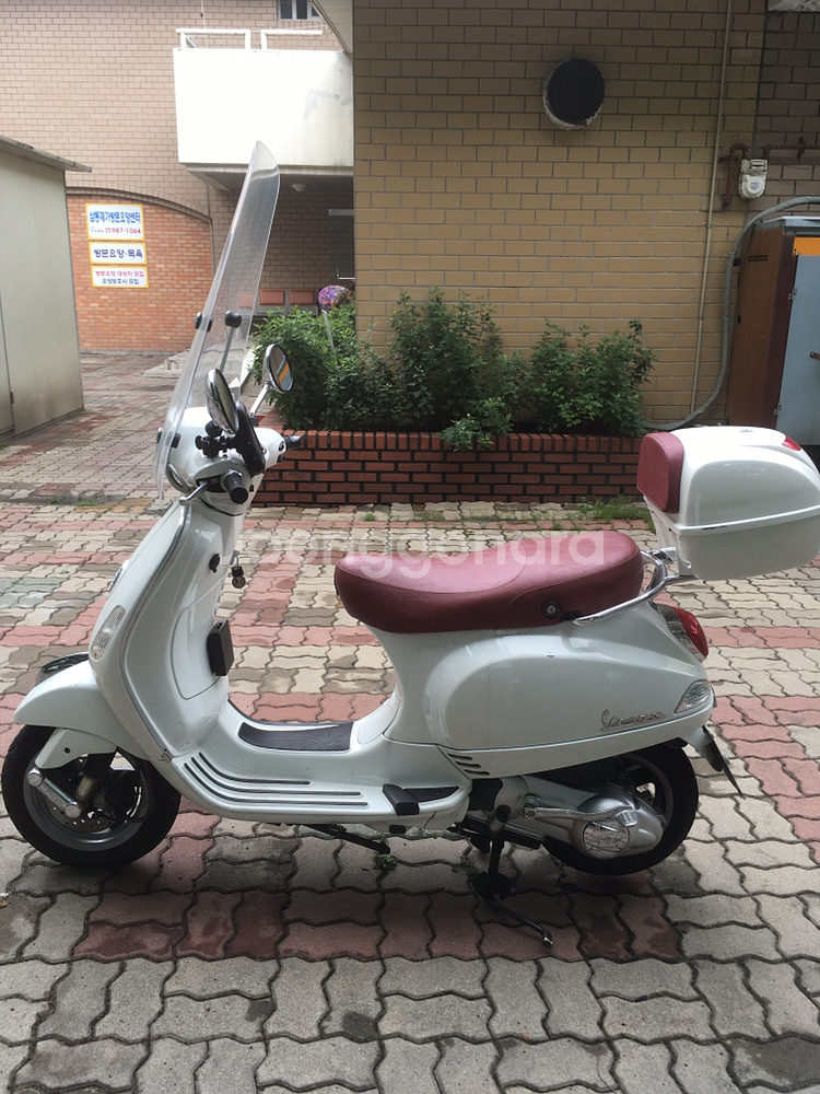 베스파lx125 팝니다.--1