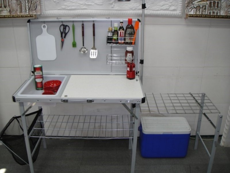 콜맨 키친 테이블 이미지