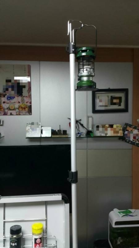 콜맨 키친 테이블 이미지