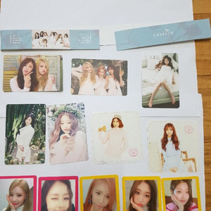 러블리즈 포카 및 포스터 팝니다.