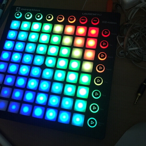 NOVATION LAUNCHPAD 노베이션 런치패