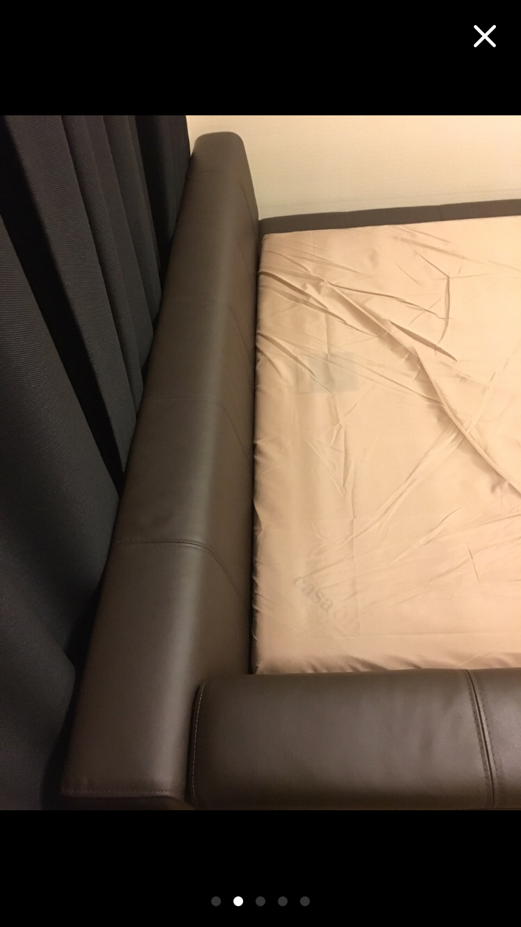 까사미아 까사온 퀸사이즈 퀸사이즈 가죽 침대 겸 이미지