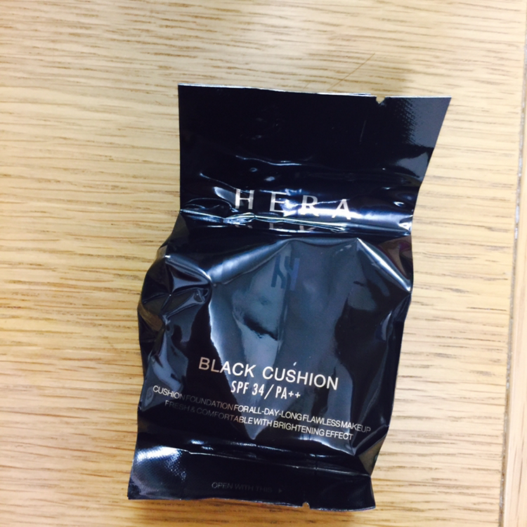 헤라 블랙쿠션 리필 판매합니다.--2