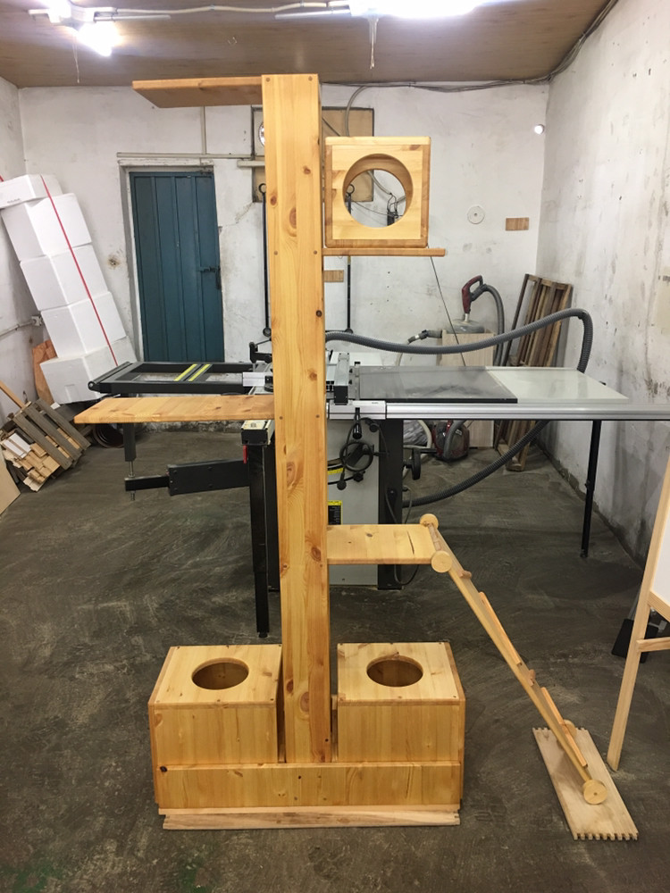 수제 원목 캣타워.--1