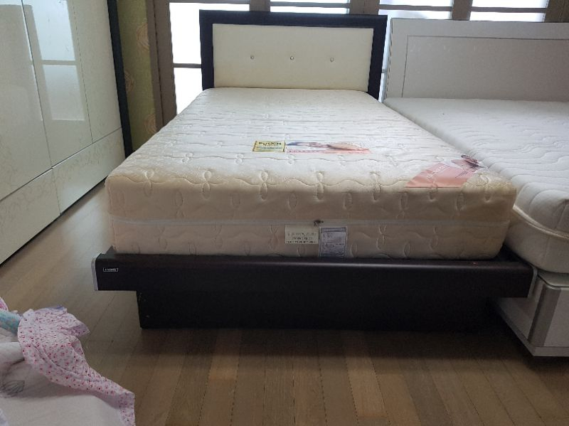 [부산]에몬스 침대 슈퍼싱글 팝니다 이미지
