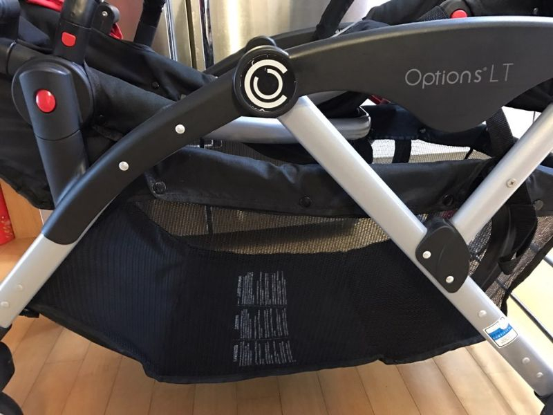 쌍둥이 유모차 이미지