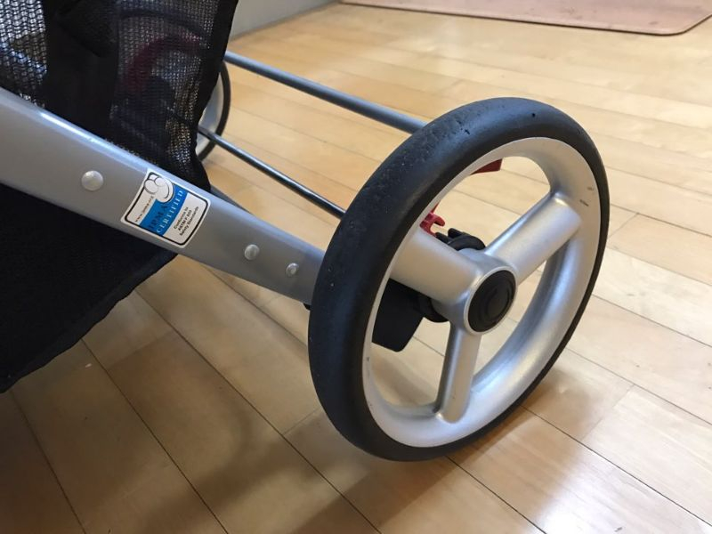 쌍둥이 유모차 이미지