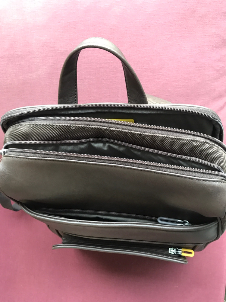 만다리나덕 정품 백팩 - 거의 새제품급 25만원--8