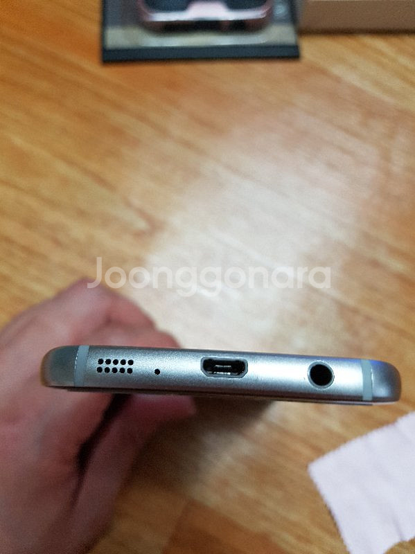 skt 갤럭시s7 32g 실버 A급 팝니다.--2